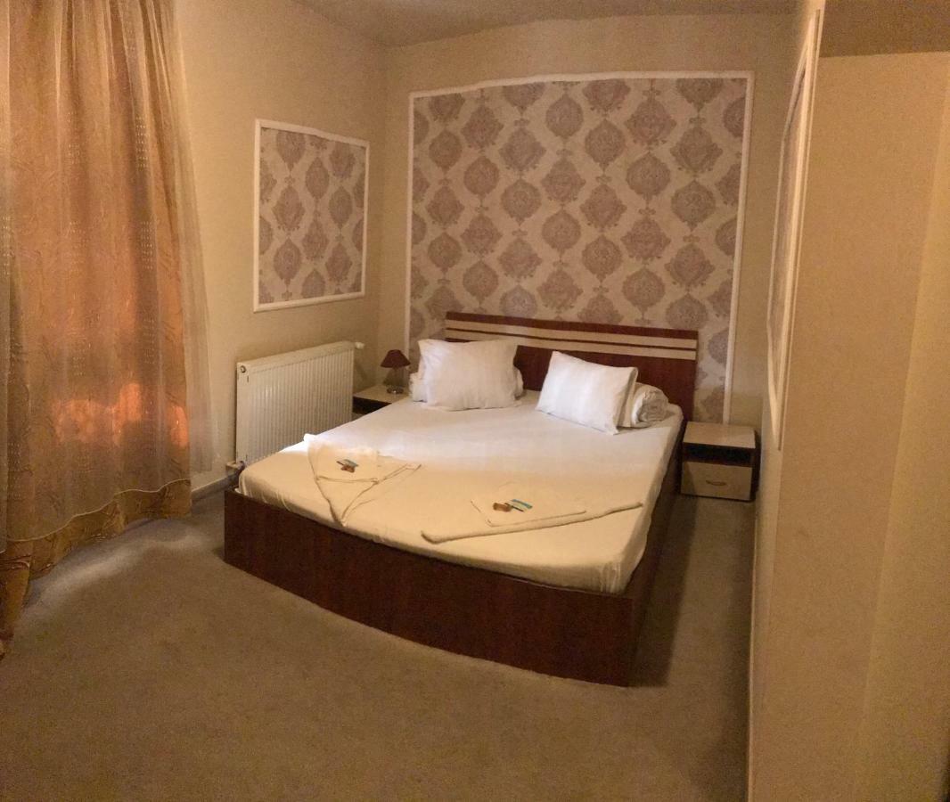 Hotel Cosmin Arad Exterior photo